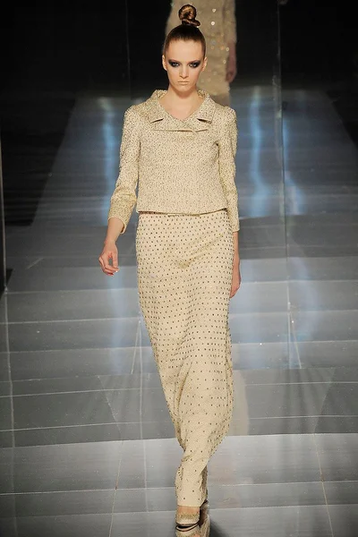 Look 35